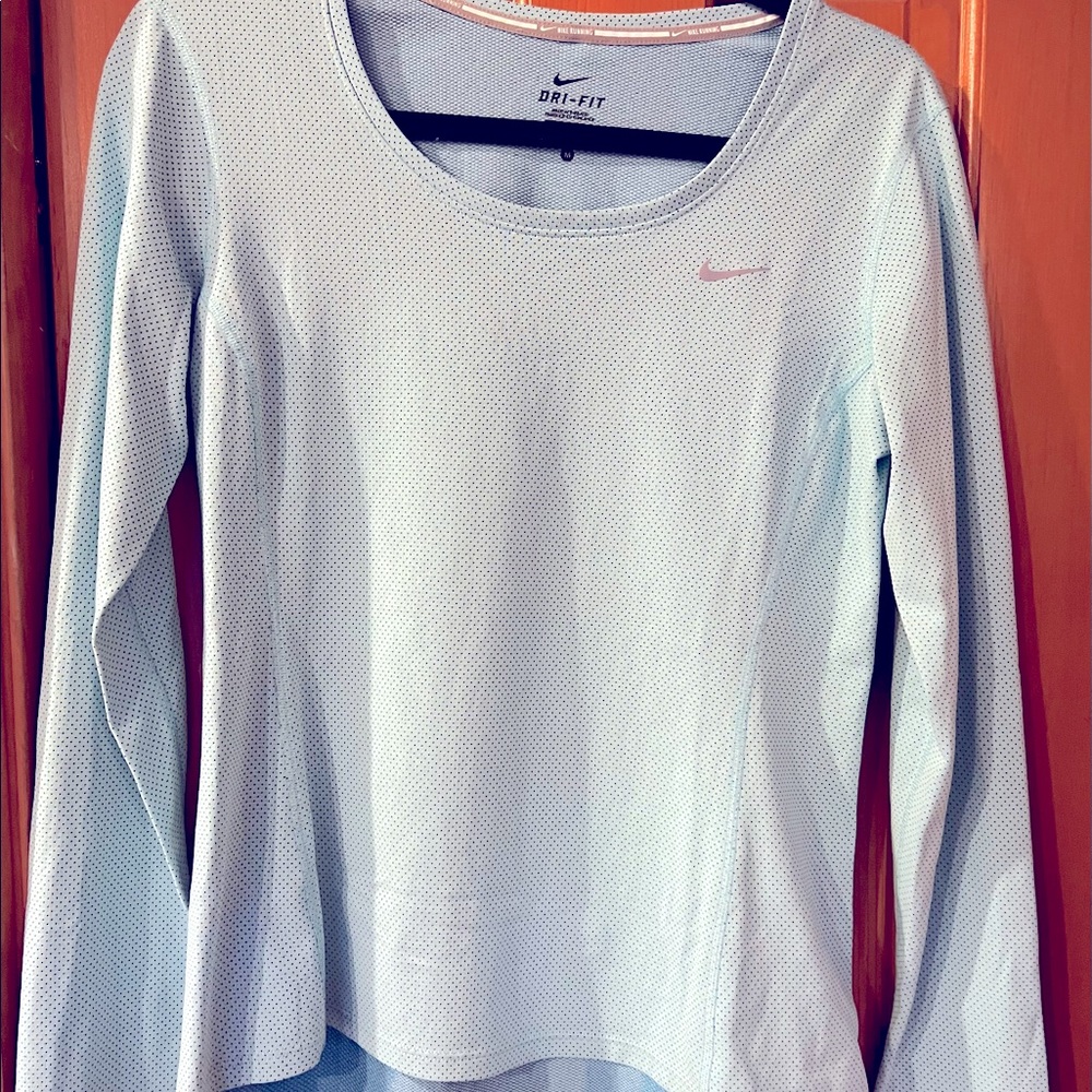 Nike Drifit Long Sleeve Training Shirt size S